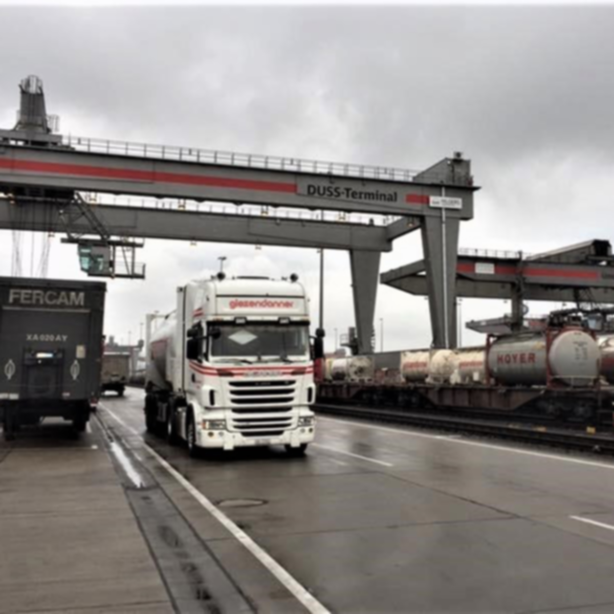 Giezendanner-Transport_Kompetenzen_Dry-Bulk_Kombinierter-Verkehr.jpg